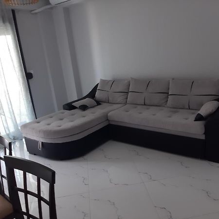 Villa Leonids 2 Nea Kallikrateia ภายนอก รูปภาพ